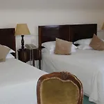 Kilcooly's Hotel *