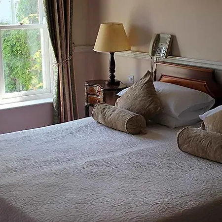 Hotel Kilcooly's *