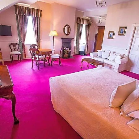 Kilcooly's Hotel
