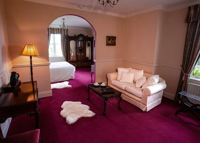 Hotel Kilcooly's